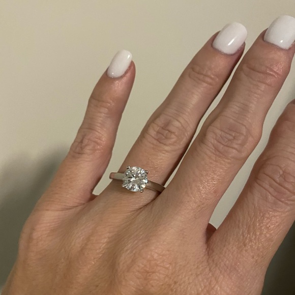 Personaliseerbare klassieke zirkonia 3CT AAA CZ 6 klauwen zetting Personaliseerbare klassieke zirkonia 3CT AAA CZ 6 klauwen zetting